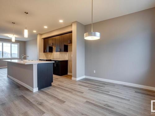 60 13139 205 Street, Edmonton, AB - Indoor Photo Showing Kitchen