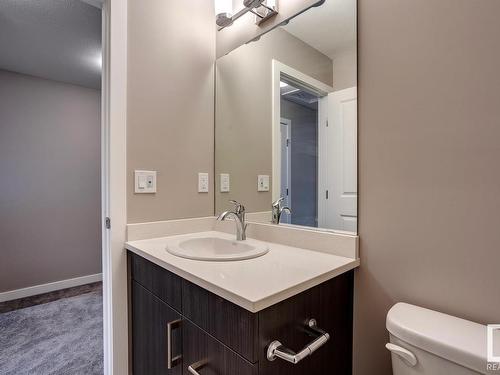 60 13139 205 Street, Edmonton, AB - Indoor Photo Showing Bathroom