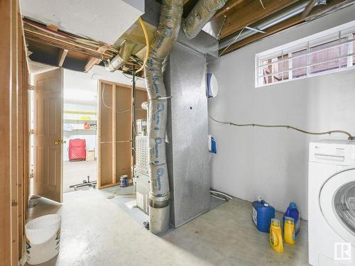 3540 33 Avenue, Edmonton, AB - Indoor Photo Showing Laundry Room