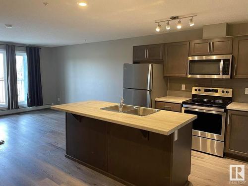 227 148 Ebbers Boulevard, Edmonton, AB - Indoor Photo Showing Kitchen With Double Sink