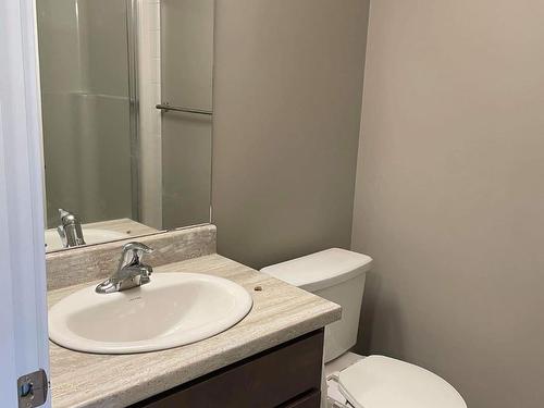 227 148 Ebbers Boulevard, Edmonton, AB - Indoor Photo Showing Bathroom