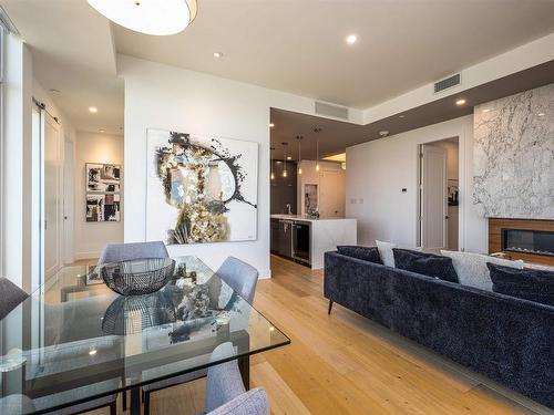 1302 14105 West Block Drive, Edmonton, AB - Indoor Photo Showing Living Room