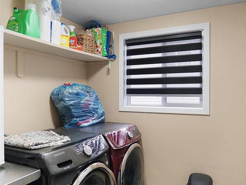 1445 Highwood Boulevard, Devon, AB - Indoor Photo Showing Laundry Room