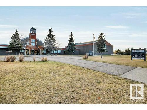 1244 Lakewood Rd W Nw, Edmonton, AB 