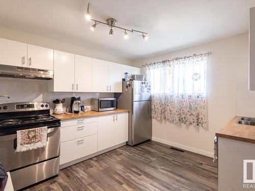 12747 128 Street, Edmonton, AB - Indoor Photo Showing Kitchen