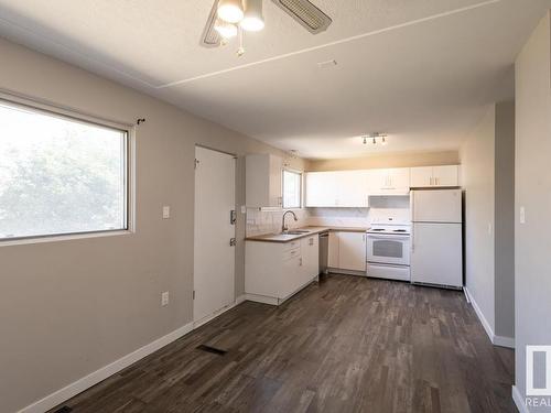 12747 128 Street, Edmonton, AB - Indoor Photo Showing Kitchen