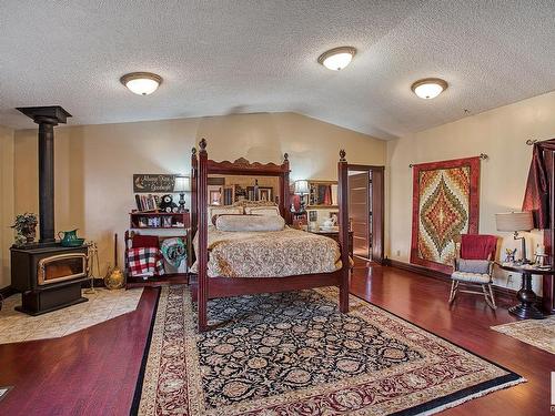 80-52210 Rge Rd 192, Rural Beaver County, AB - Indoor Photo Showing Bedroom