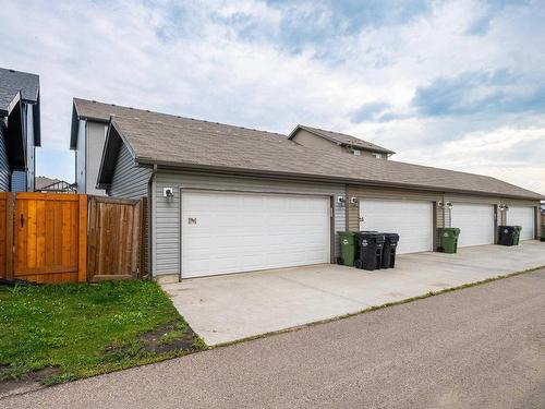 907 Morris Wy, Leduc, AB 