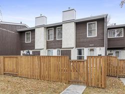 18415 66 AV NW  Edmonton, AB T5T 2M1