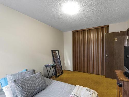 18415 66 Avenue, Edmonton, AB - Indoor Photo Showing Bedroom