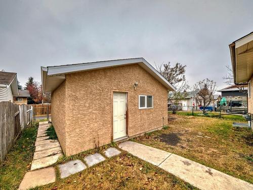 16916 91 St Nw, Edmonton, AB 