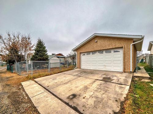 16916 91 St Nw, Edmonton, AB 