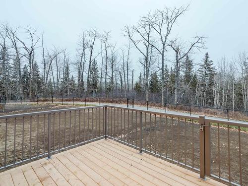 700 Astoria Way, Devon, AB - Outdoor