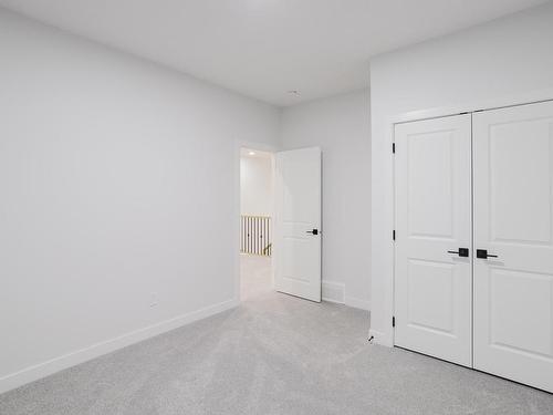 700 Astoria Way, Devon, AB - Indoor Photo Showing Other Room