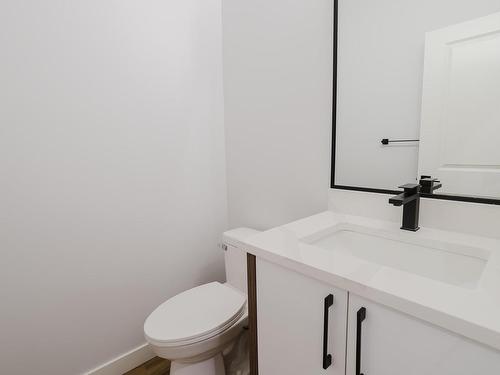 676 Astoria Way, Devon, AB - Indoor Photo Showing Bathroom