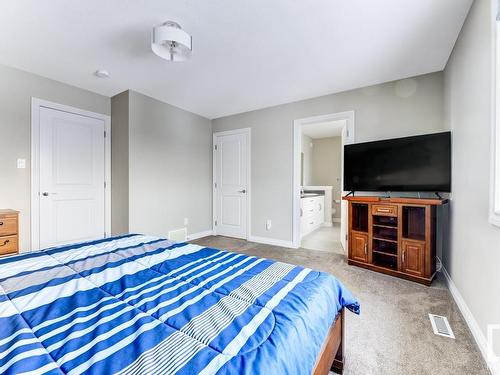 12616 43 Street, Edmonton, AB - Indoor Photo Showing Bedroom