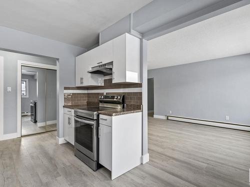 8 6135 98 Avenue, Edmonton, AB - Indoor Photo Showing Kitchen