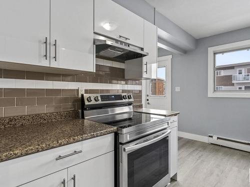 8 6135 98 Avenue, Edmonton, AB - Indoor Photo Showing Kitchen