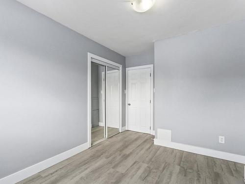 8 6135 98 Avenue, Edmonton, AB - Indoor Photo Showing Other Room