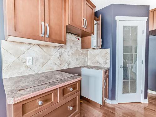 50 Acacia Link, Leduc, AB - Indoor Photo Showing Kitchen