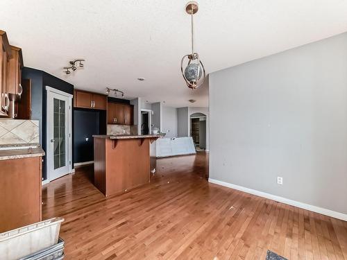 50 Acacia Link, Leduc, AB - Indoor Photo Showing Kitchen