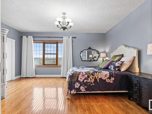 37 55312 Rge Road 241, Rural Sturgeon County, AB - Indoor Photo Showing Bedroom