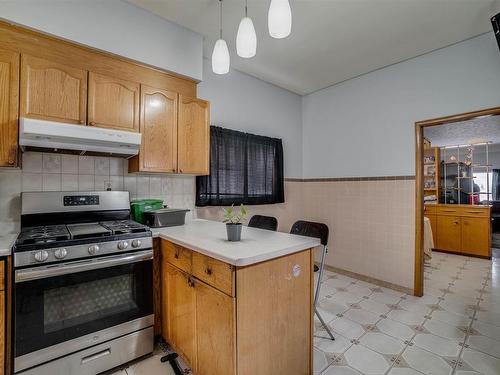 9531 109A Avenue, Edmonton, AB - Indoor Photo Showing Kitchen