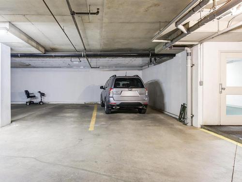 101 11640 79 Avenue, Edmonton, AB - Indoor Photo Showing Garage