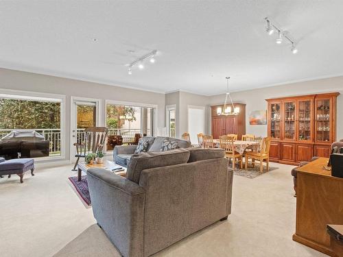 101 11640 79 Avenue, Edmonton, AB - Indoor Photo Showing Living Room