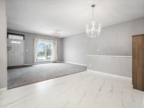 4408 Mccrae Avenue, Edmonton, AB - Indoor Photo Showing Other Room