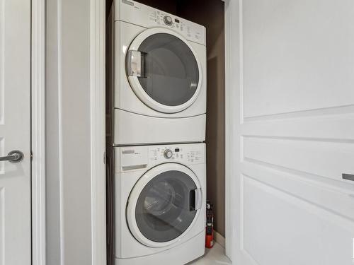 4408 Mccrae Avenue, Edmonton, AB - Indoor Photo Showing Laundry Room