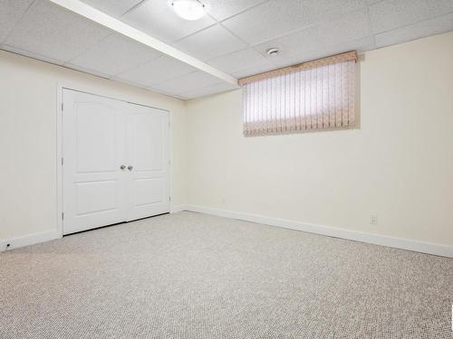 4408 Mccrae Avenue, Edmonton, AB - Indoor Photo Showing Other Room