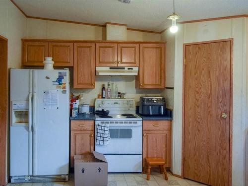 50, 54222 Rge Rd 25, Rural Lac Ste. Anne County, AB - Indoor Photo Showing Kitchen