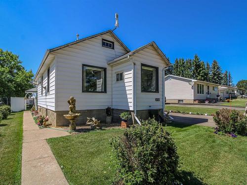 4708 50 St, Myrnam, AB 