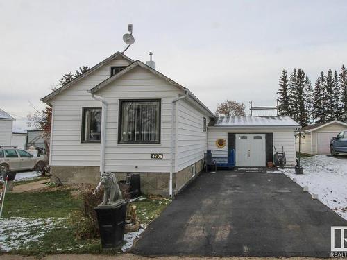 4708 50 Street, Myrnam, AB - Outdoor