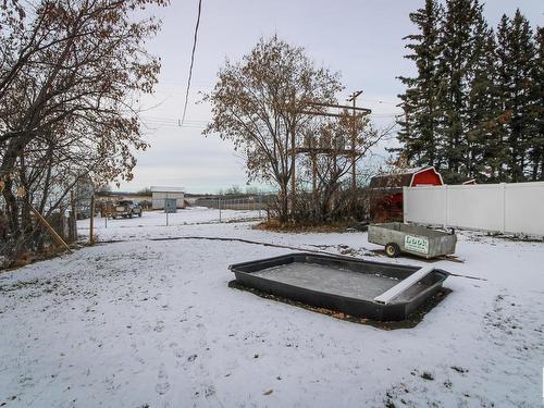 4708 50 Street, Myrnam, AB - Outdoor