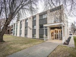 9740 149 Street  Edmonton, AB T5P 1K2