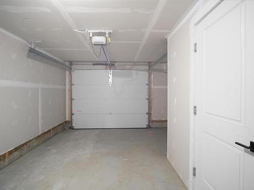 22829 84 Avenue, Edmonton, AB - Indoor Photo Showing Garage