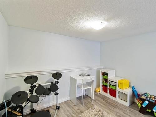 5957 40 Avenue, Edmonton, AB - Indoor Photo Showing Other Room