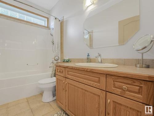 235 161 Avenue, Edmonton, AB - Indoor Photo Showing Bathroom