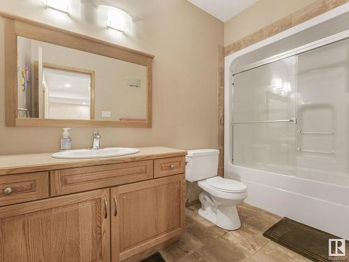 235 161 Avenue, Edmonton, AB - Indoor Photo Showing Bathroom