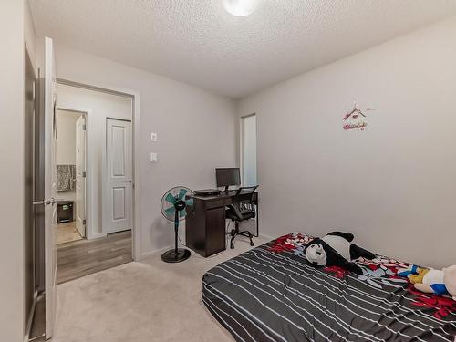 331 390 Windermere Road Nw, Edmonton, AB - Indoor Photo Showing Bedroom