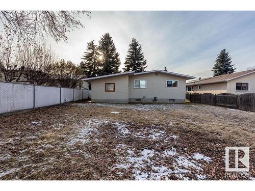 10948 37 Avenue Nw, Edmonton, AB - Outdoor