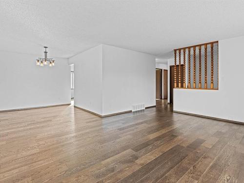 2111 104B Street, Edmonton, AB - Indoor Photo Showing Other Room