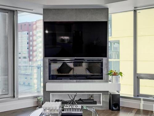 801 11969 Jasper Avenue, Edmonton, AB - Indoor Photo Showing Living Room