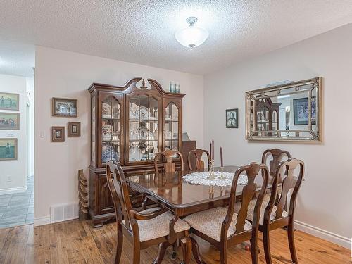 5949 189 Street Nw, Edmonton, AB - Indoor Photo Showing Dining Room