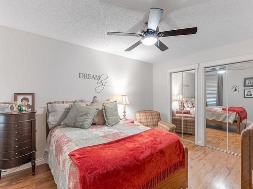 5949 189 Street Nw, Edmonton, AB - Indoor Photo Showing Bedroom