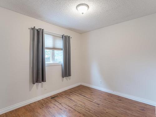 5949 189 Street Nw, Edmonton, AB - Indoor Photo Showing Other Room