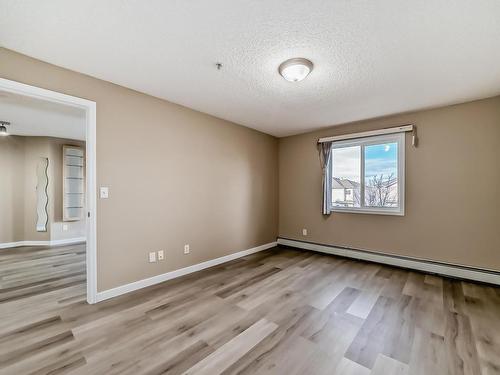 212 245 Edwards Drive, Edmonton, AB - Indoor Photo Showing Other Room