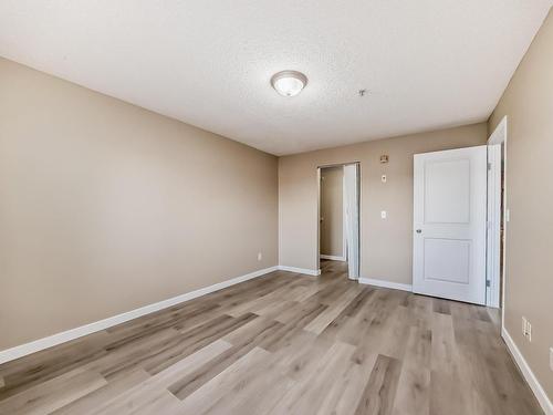 212 245 Edwards Drive, Edmonton, AB - Indoor Photo Showing Other Room